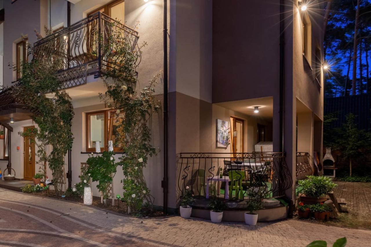 Veranda Domy I Apartament بوبيروفو المظهر الخارجي الصورة